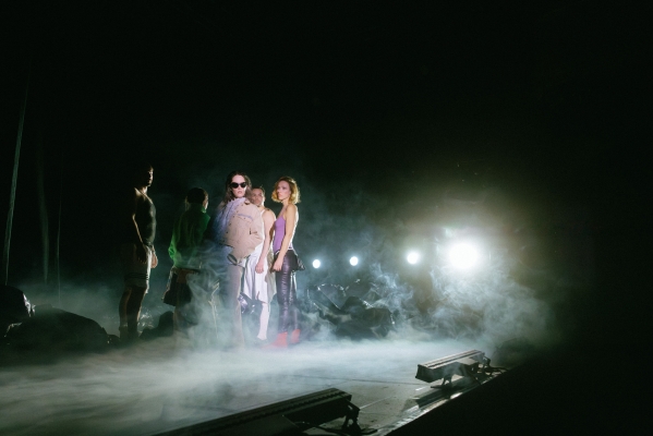 Nora oder Wie man das Herrenhaus kompostiert

© Marcella Ruiz Cruz 