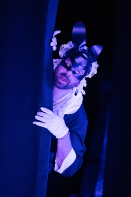 Nora oder Wie man das Herrenhaus kompostiert

© Marcella Ruiz Cruz 